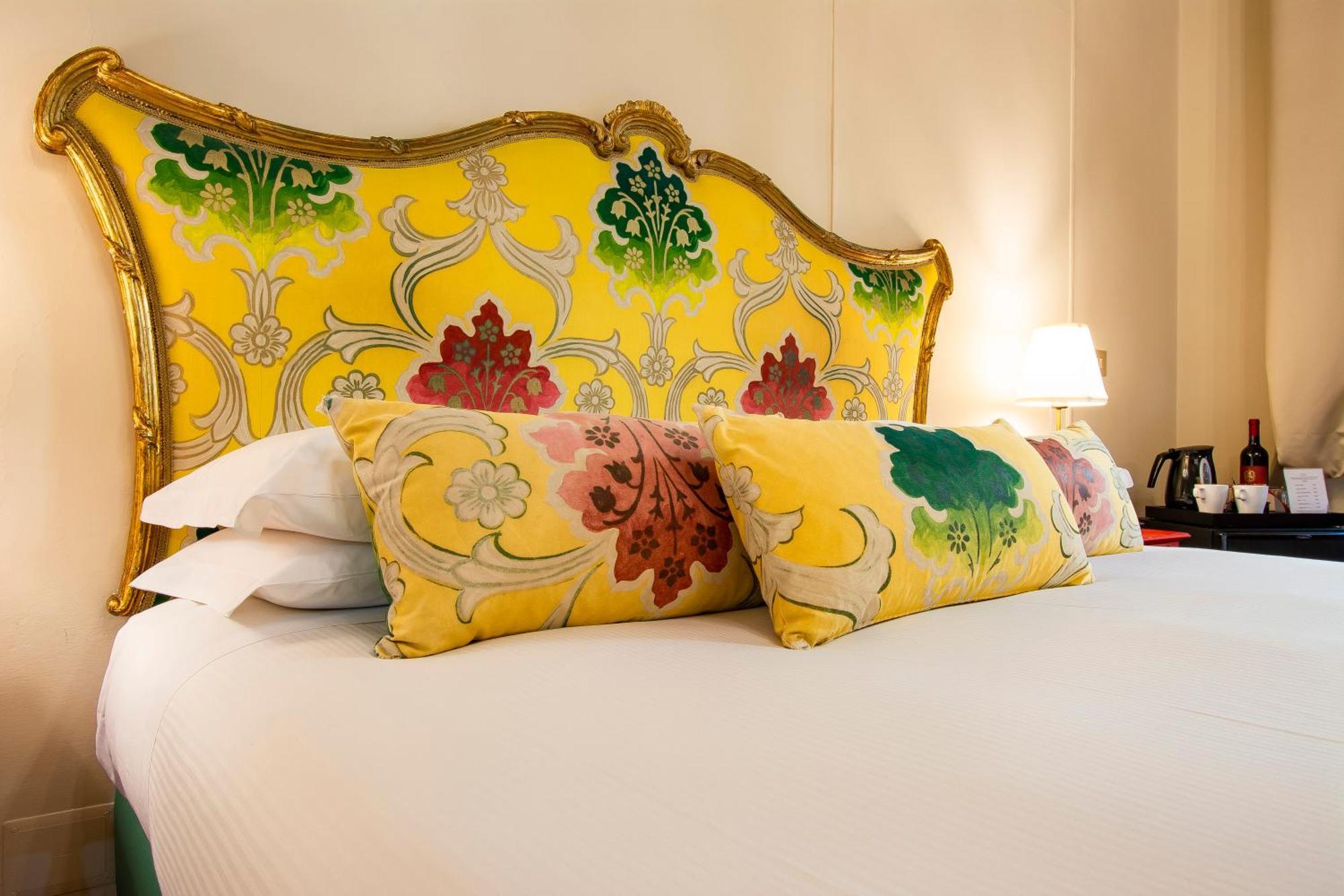 N4U Guest House Firenze Eksteriør billede