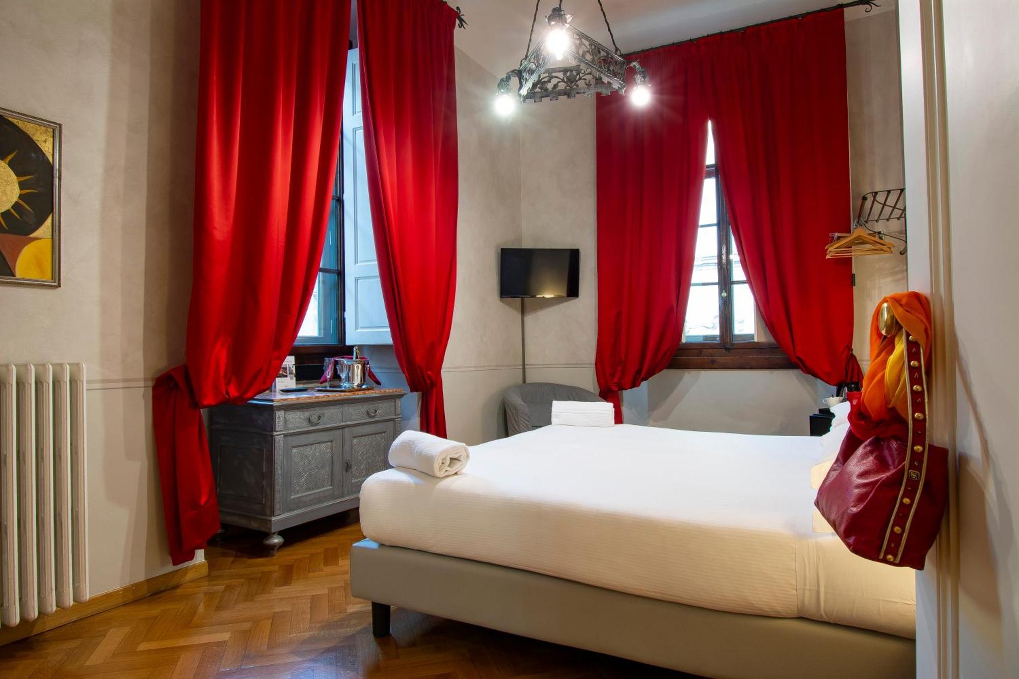 N4U Guest House Firenze Eksteriør billede