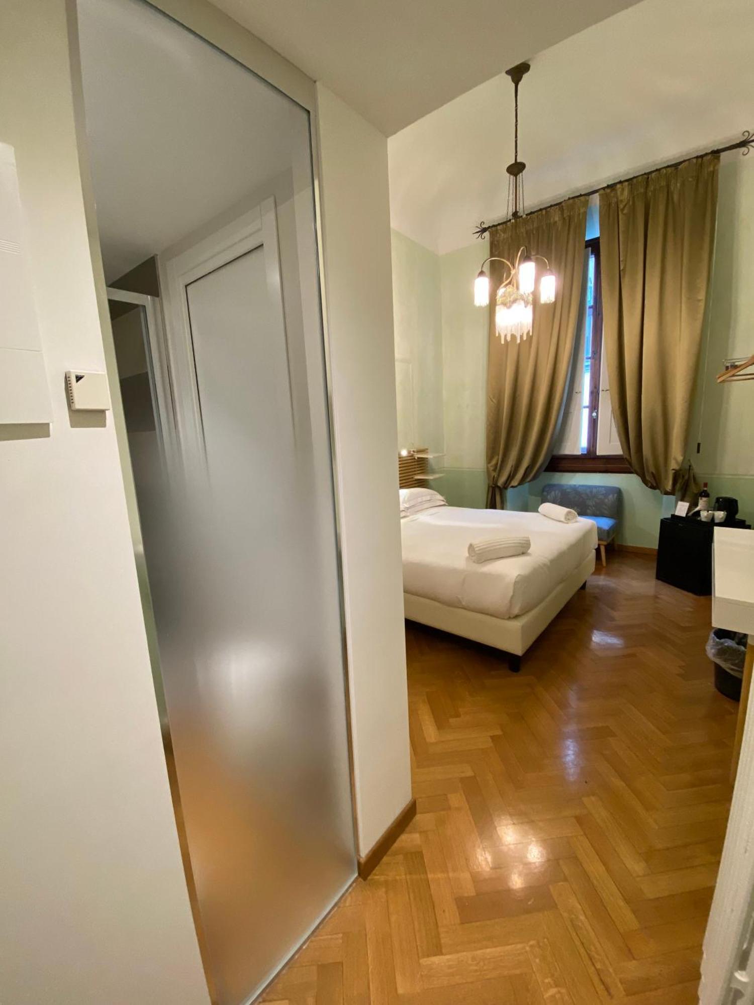 N4U Guest House Firenze Eksteriør billede